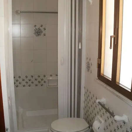 Il Gabbiano Apartment *